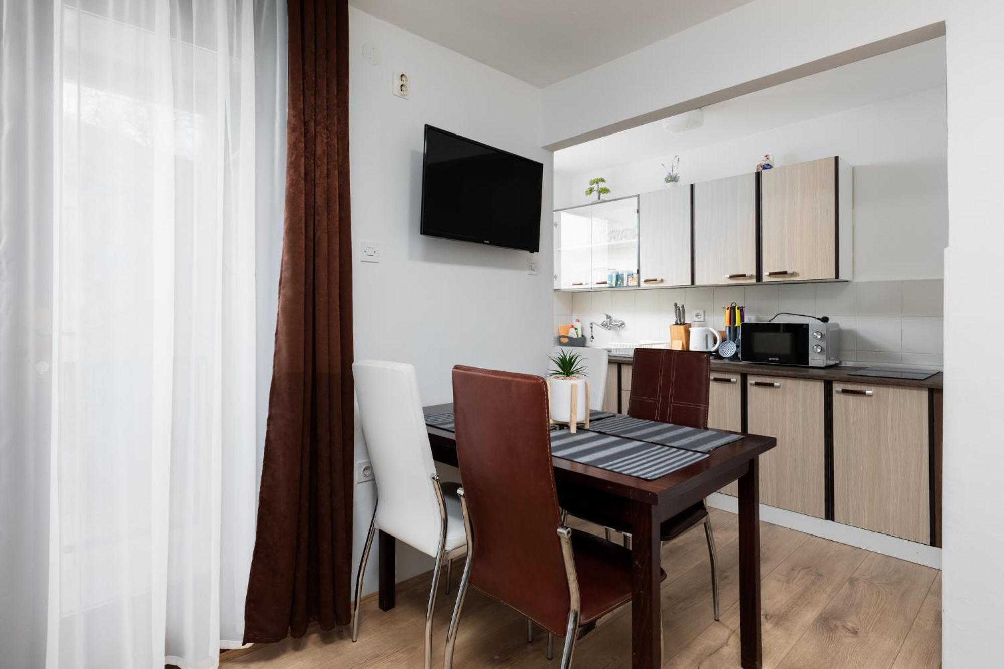 Apartmant Borna 슬루니 외부 사진